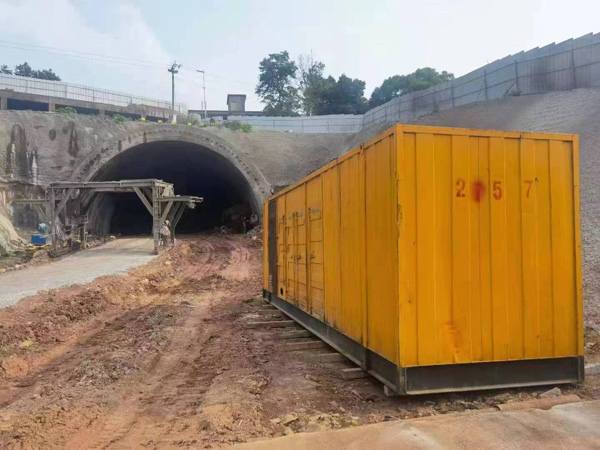 阿克陶发电机出租自启装置的工作原理是什么？