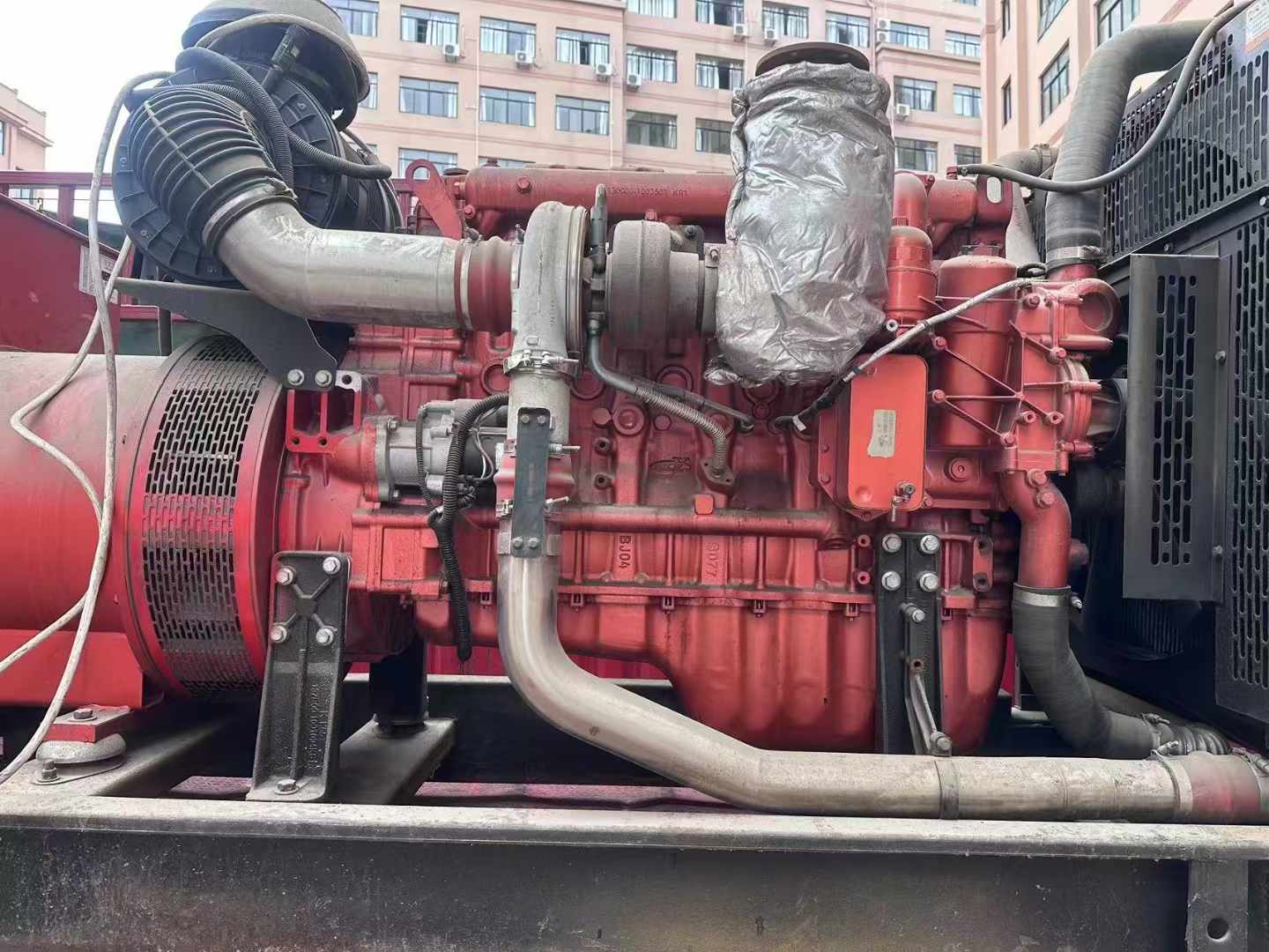 阿克陶如何选择适合 600kW 柴油发电机组的过载保护器？